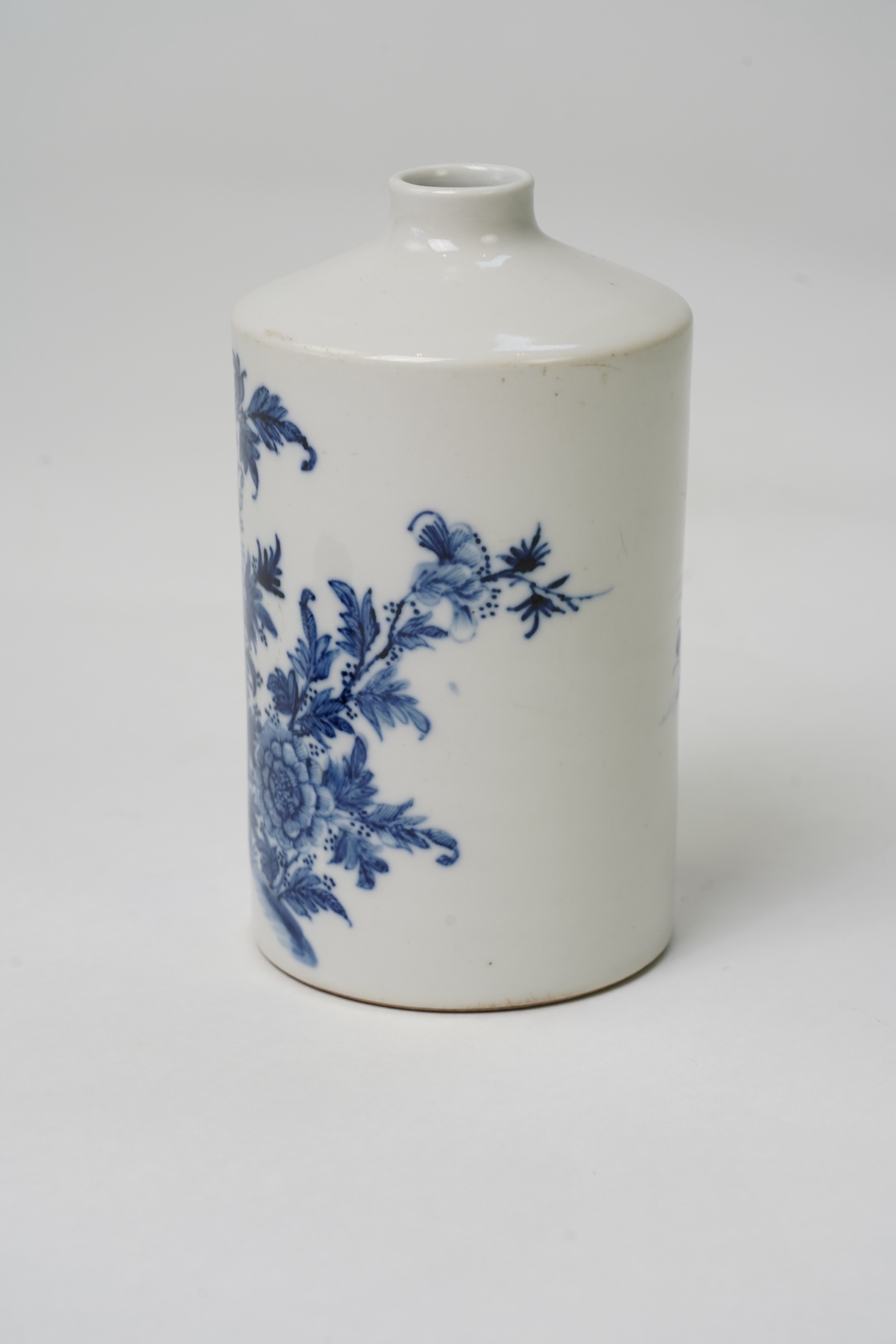 An unusual shape Chinese blue and white vase, 18th/19th century